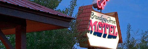 Branding Iron Motel Chama Exterior photo